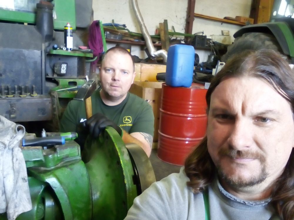 Szervizesek a koronavírus idején 2